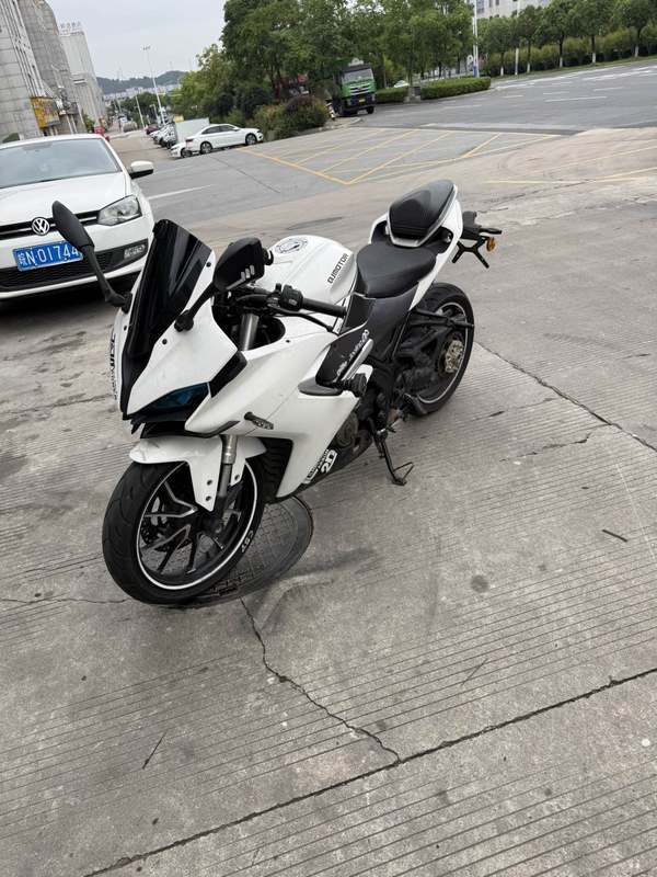 二手QJMOTOR赛250