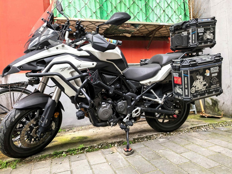 二手贝纳利金鹏 TRK502