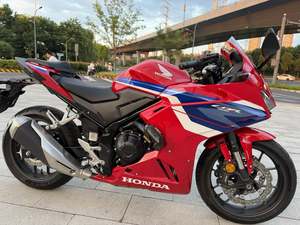 二手本田CBR400R