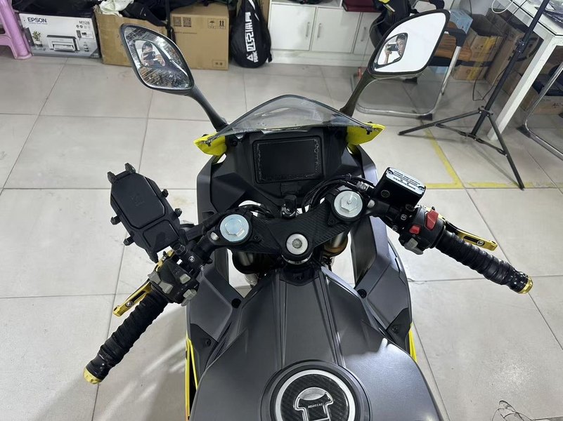 二手贝纳利龙卷风 Tornado 302R