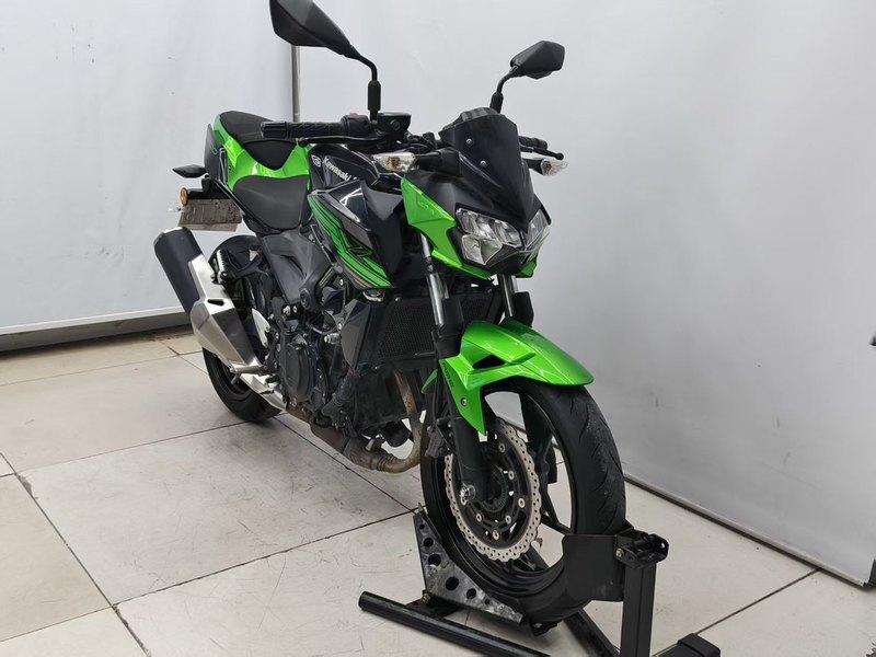 二手川崎Z400