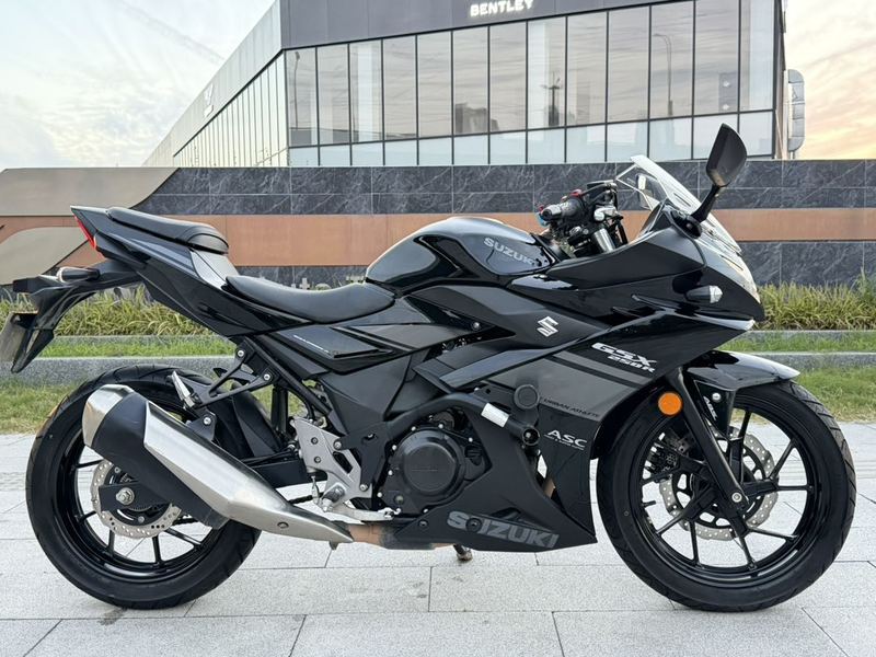 二手豪爵铃木GSX250R