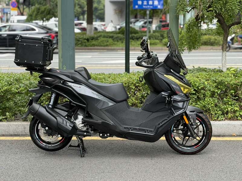 二手无极SR250GT