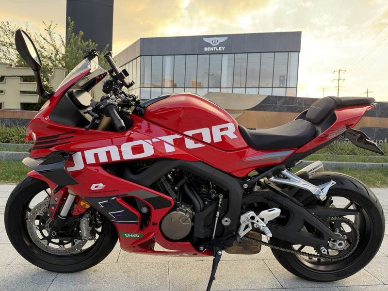 二手QJMOTOR赛800