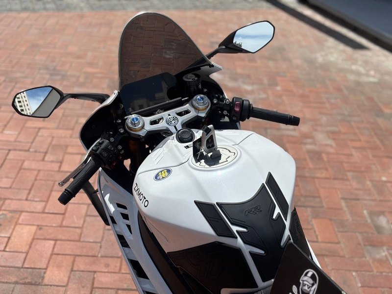 二手张雪机车820RR