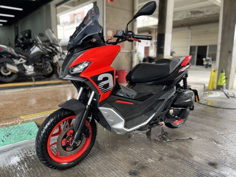 二手阿普利亚SR GT 200