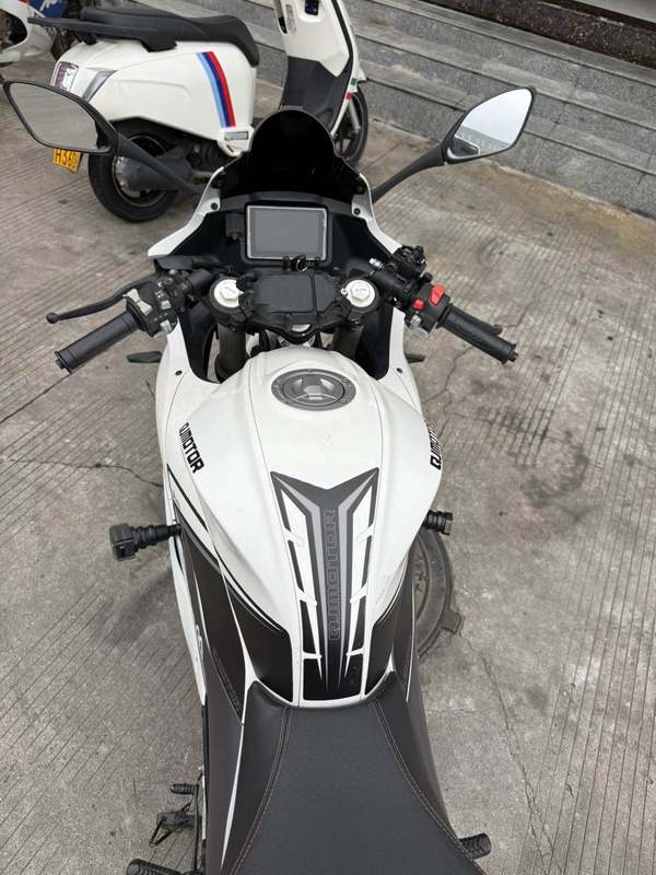二手QJMOTOR赛250