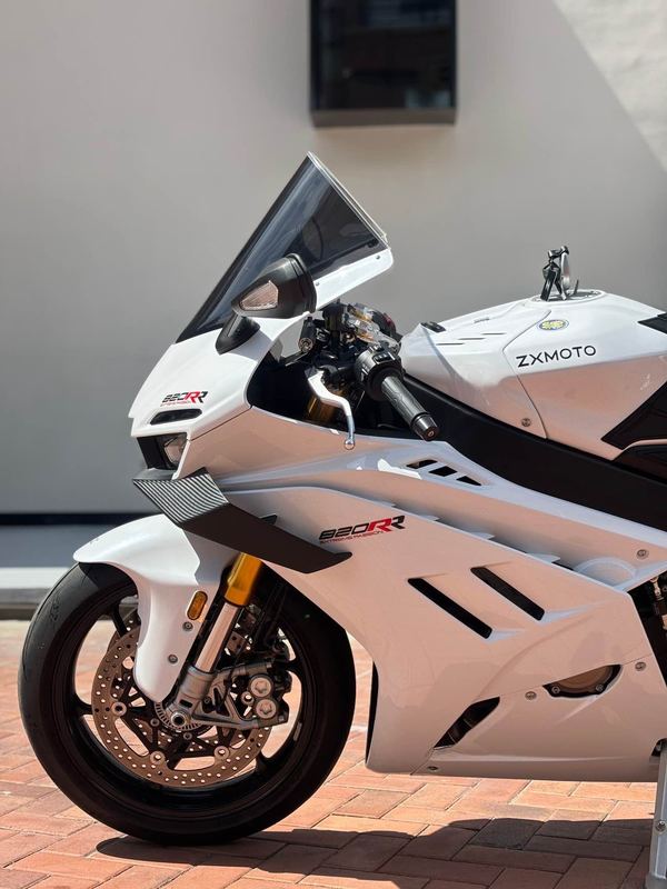二手张雪机车820RR