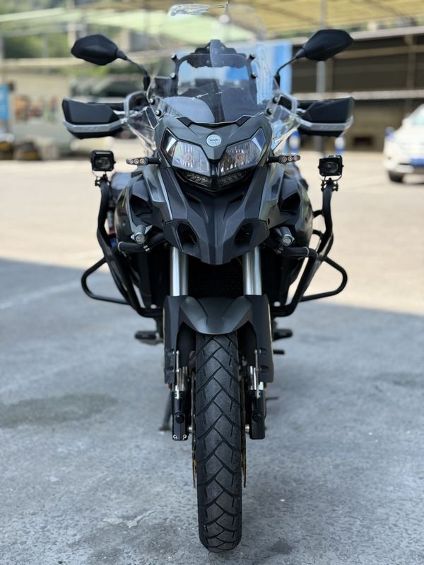 二手贝纳利金鹏 TRK502