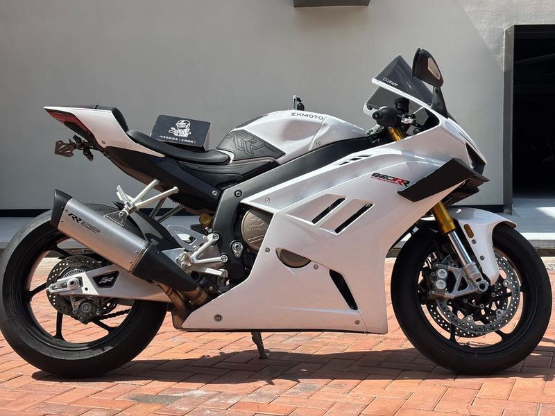 二手张雪机车820RR