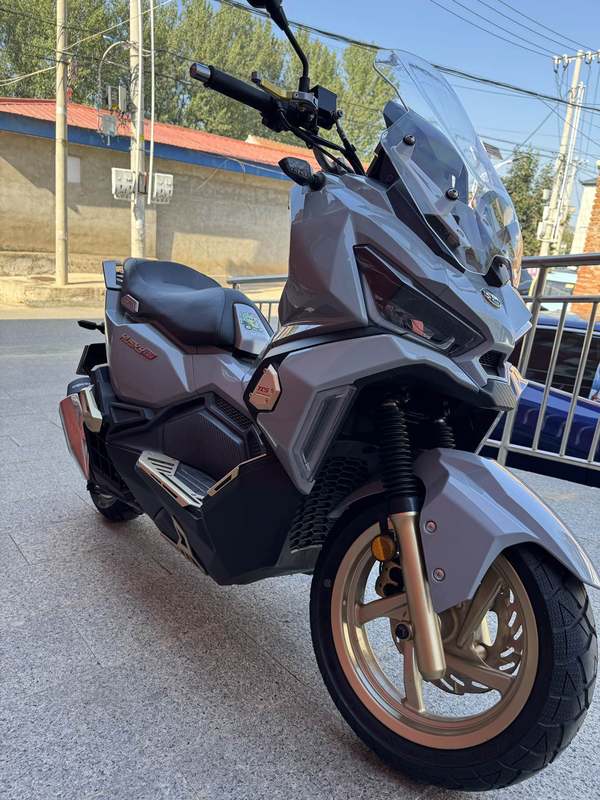 二手三阳哈士奇 Husky ADV150