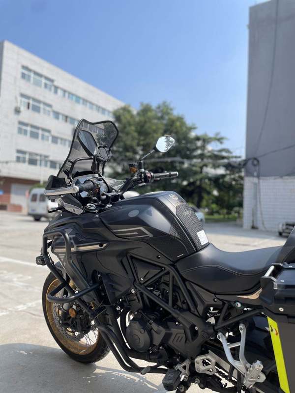 二手贝纳利TRK552