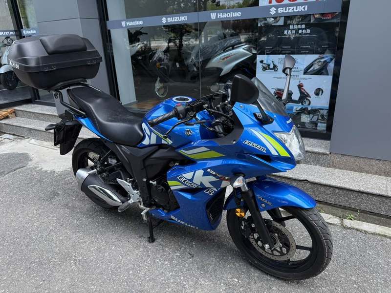 二手济南铃木极客飒 Gixxer 155