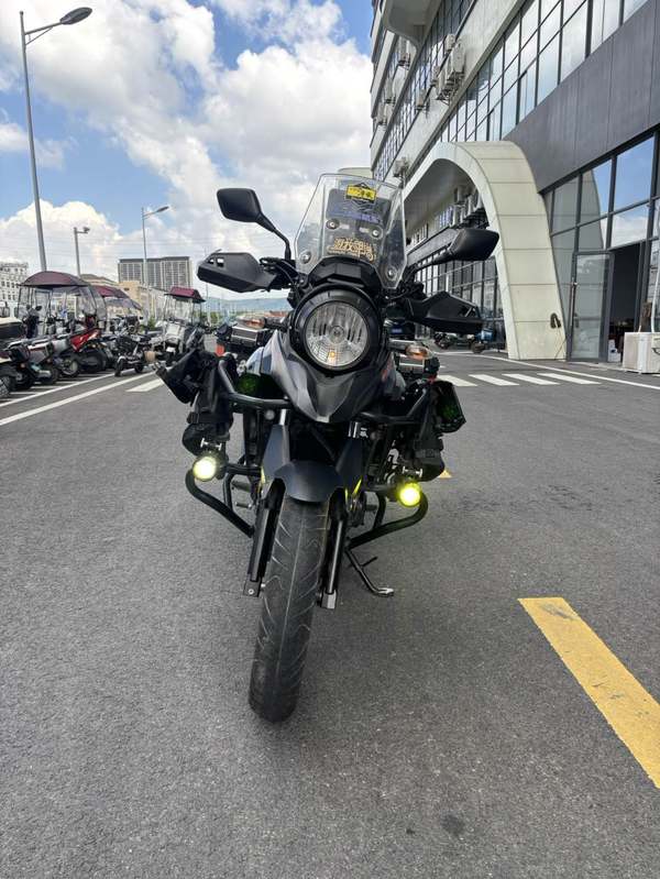 二手豪爵铃木DL250