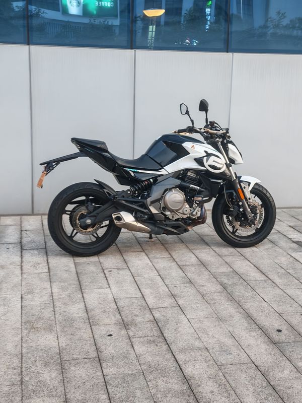二手春风650NK