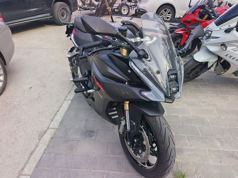 二手贝纳利龙卷风 Tornado 552R