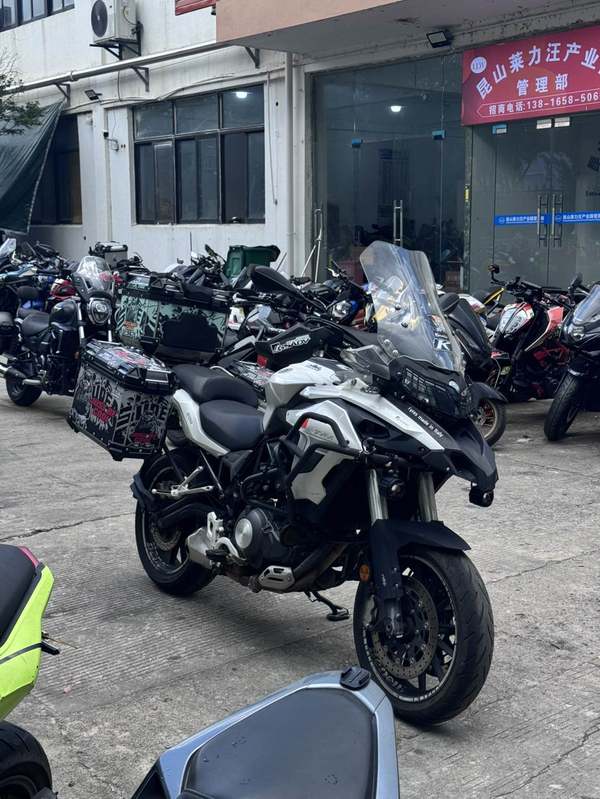 二手贝纳利金鹏 TRK502