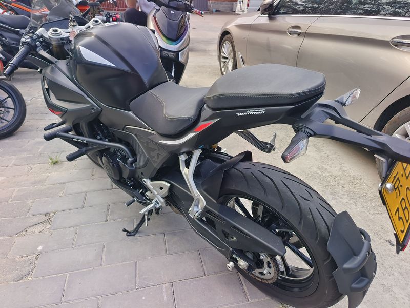 二手贝纳利龙卷风 Tornado 552R