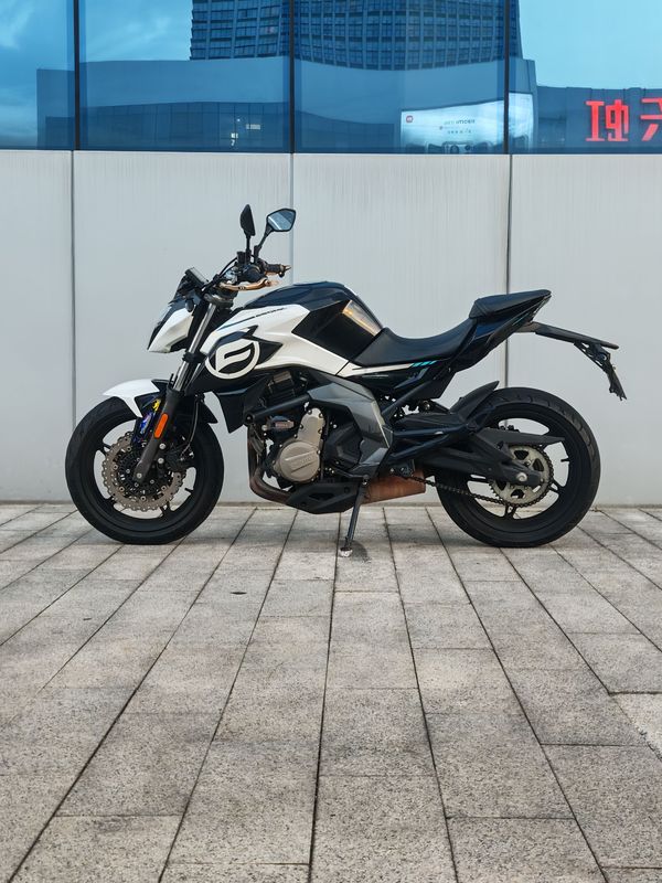 二手春风650NK
