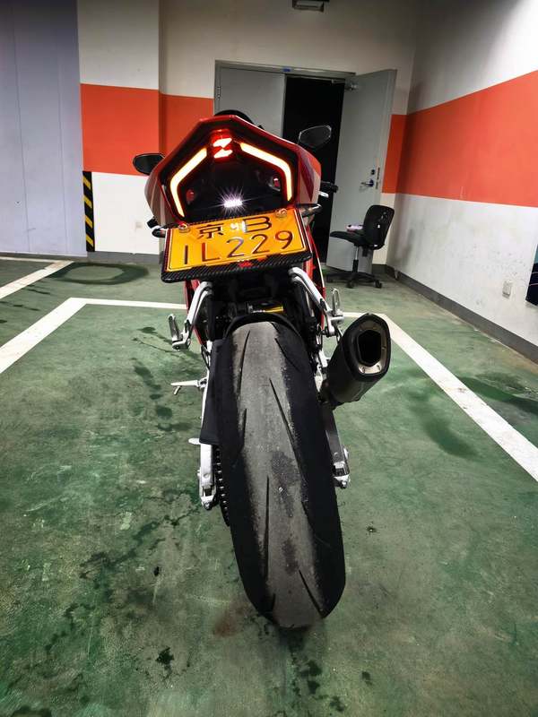 二手张雪机车820RR
