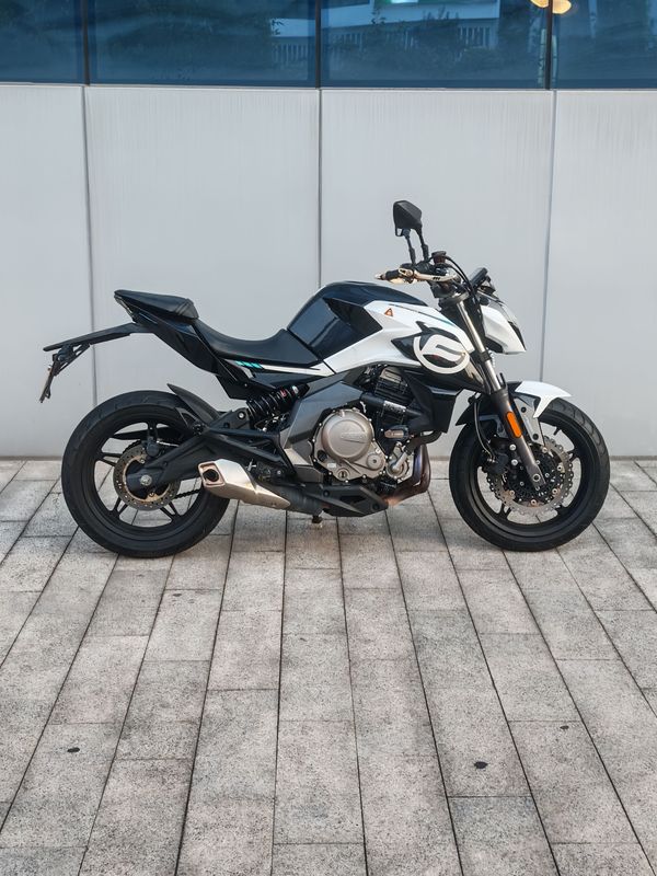 二手春风650NK