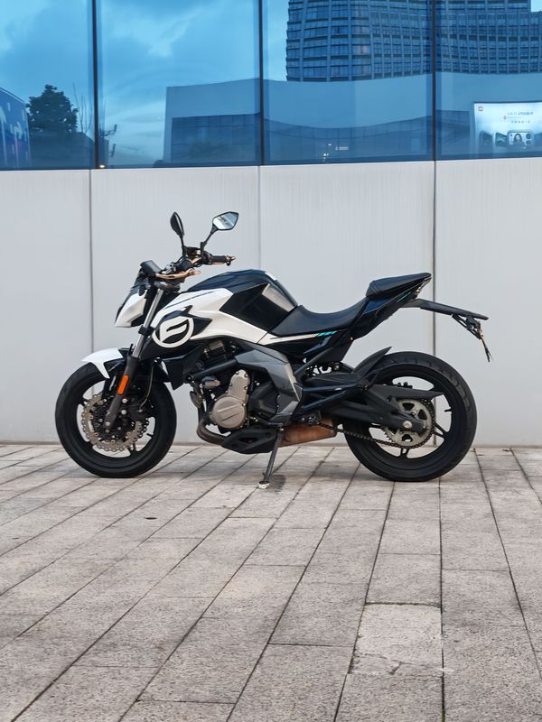 二手春风650NK