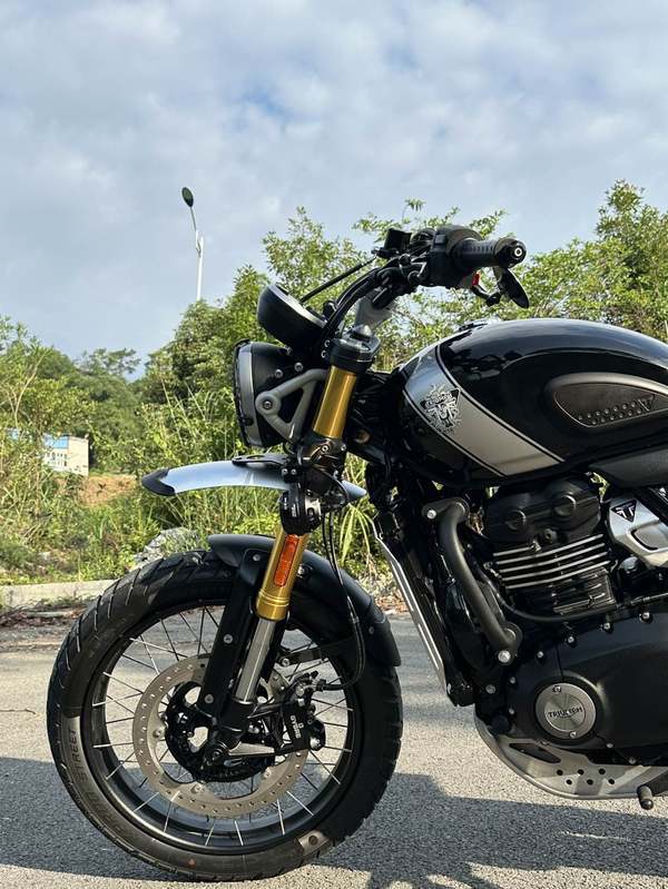 二手凯旋Scrambler 400 X
