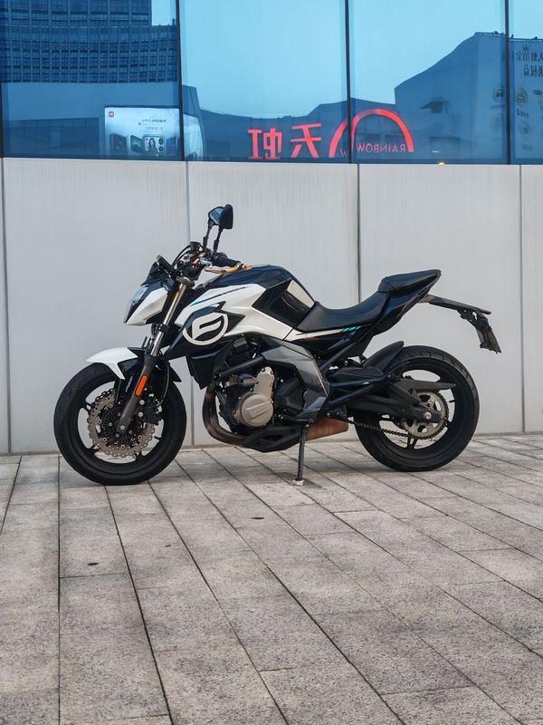 二手春风650NK