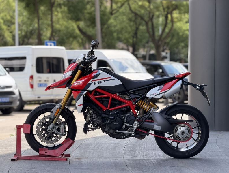 二手杜卡迪Hypermotard 950