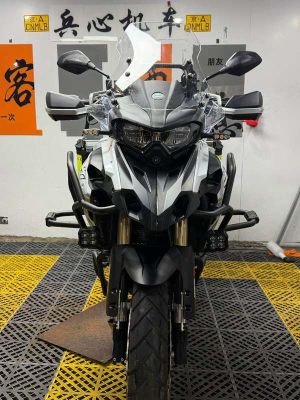 二手贝纳利TRK552