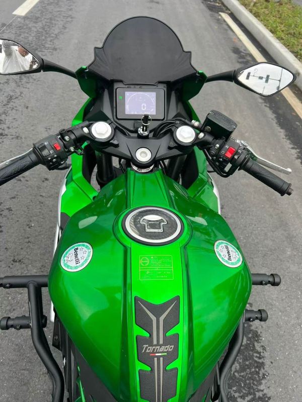 二手贝纳利龙卷风 Tornado 252R