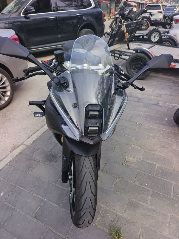 二手贝纳利龙卷风 Tornado 552R