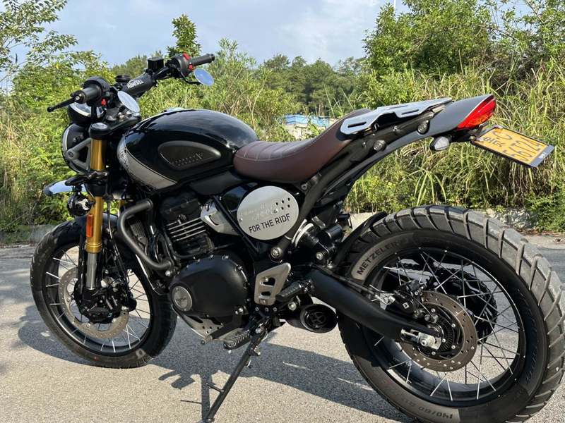 二手凯旋Scrambler 400 X