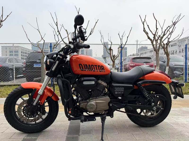 二手QJMOTOR闪300