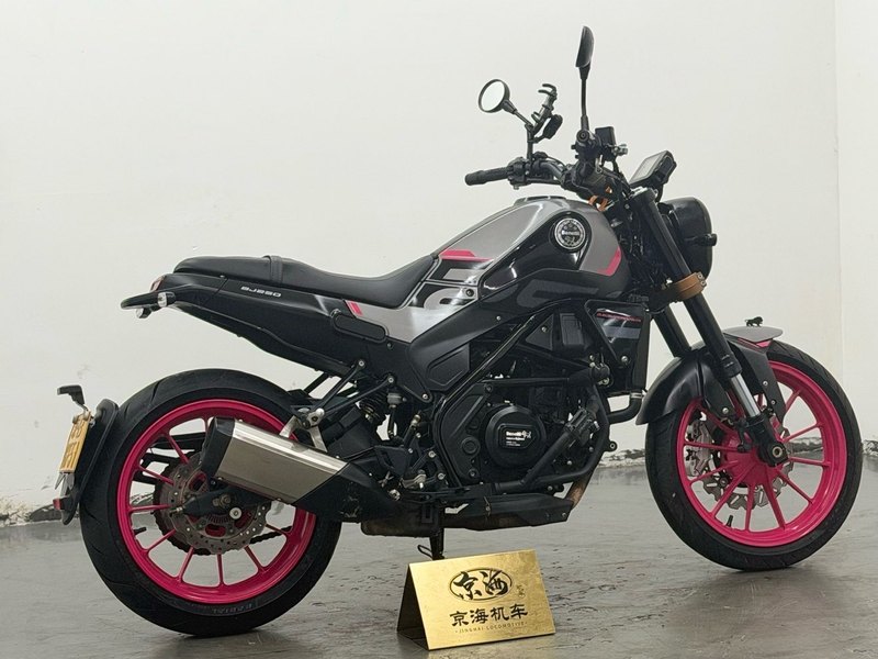二手贝纳利幼狮 Leoncino 250