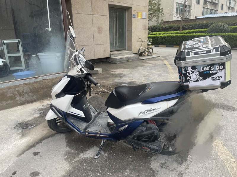 二手五羊本田NX125