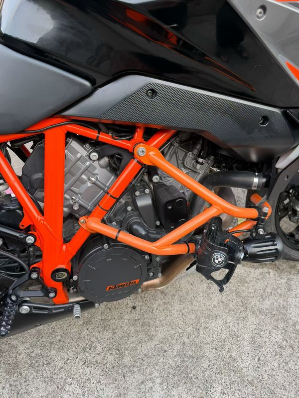 二手KTMR2R1290 Super Duke GT