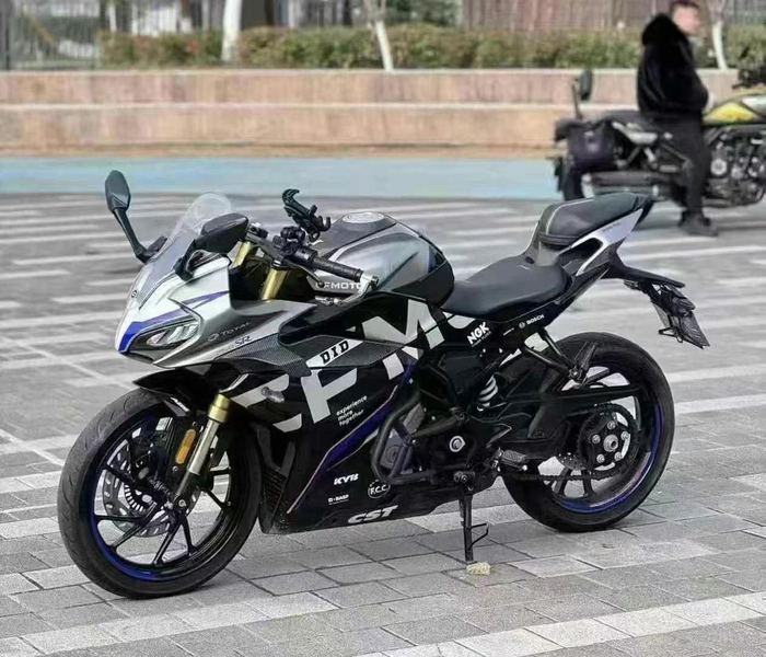 二手春风250SR