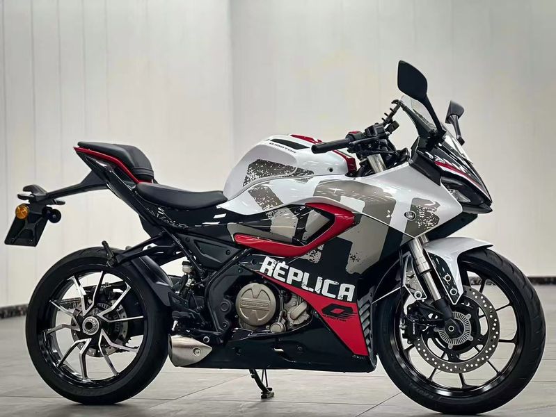 二手QJMOTOR赛250