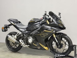 二手贝纳利龙卷风 Tornado 302R