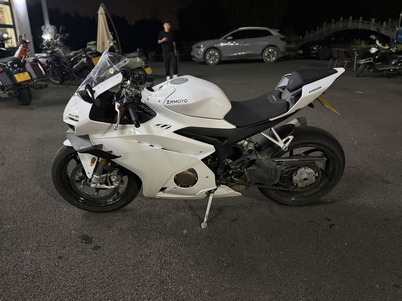 二手张雪机车500RR
