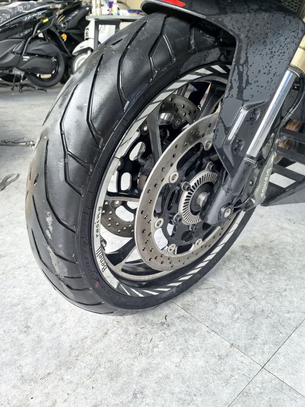 二手贝纳利龙卷风 Tornado 552R