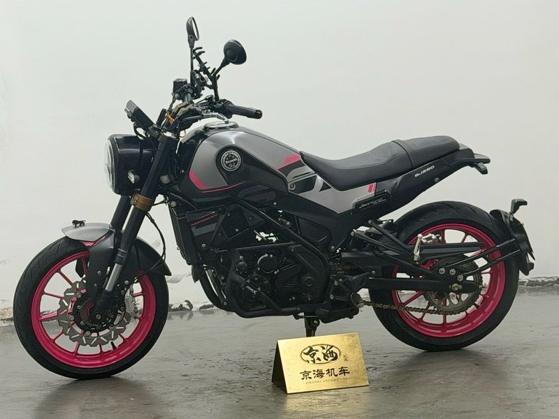 二手贝纳利幼狮 Leoncino 250
