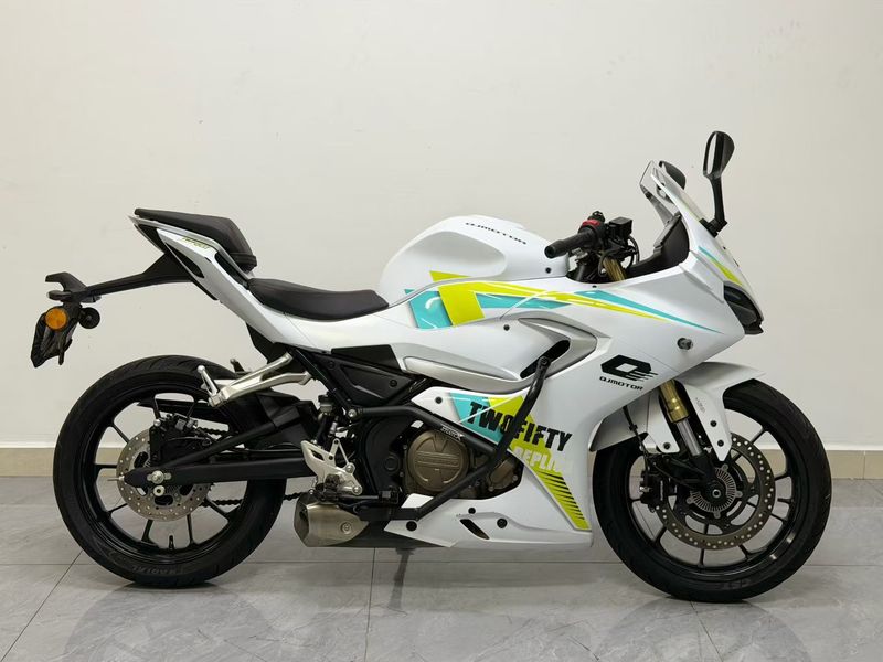 二手QJMOTOR赛250