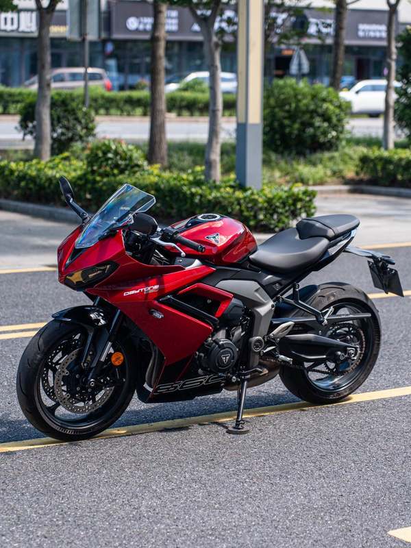 二手凯旋Daytona 660