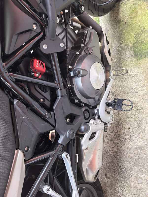 二手贝纳利金鹏 TRK502