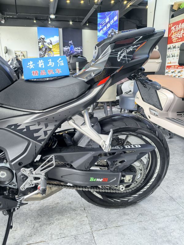 二手贝纳利龙卷风 Tornado 552R