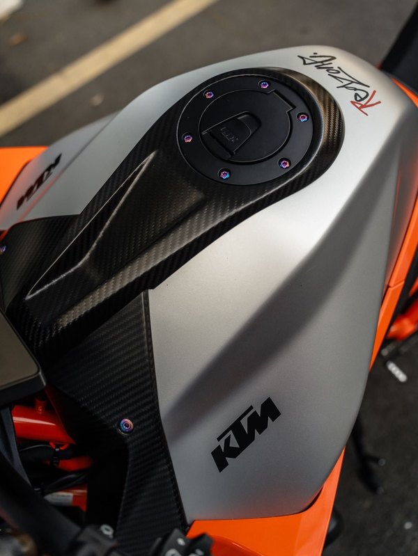 二手KTMR2R1290 Super Duke
