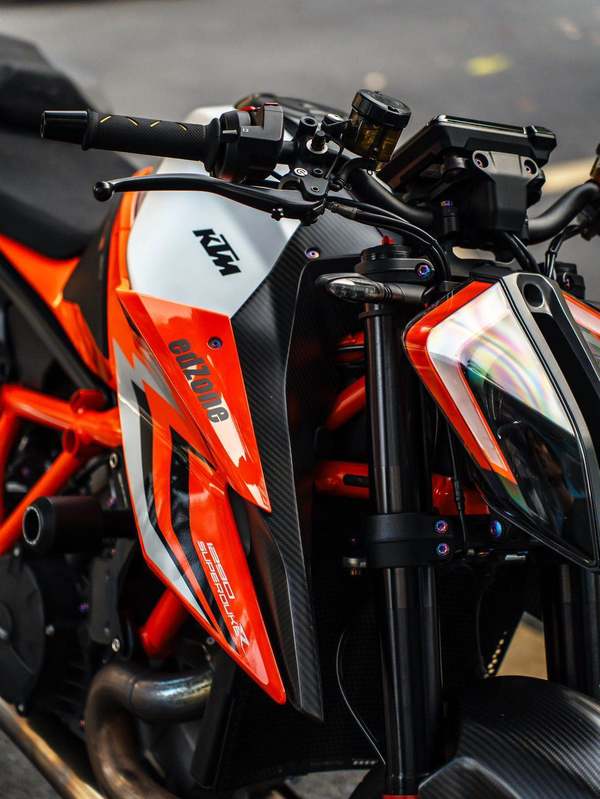 二手KTMR2R1290 Super Duke