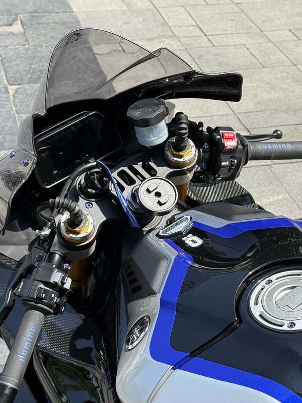 二手雅马哈YZF-R1